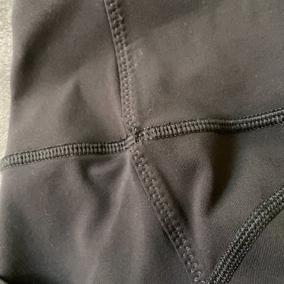 lululemon All The Right Places *OLD VERSION* Pockets Black, 8, 23" Crop Length - Picture 9 of 10